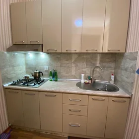 In Baku 90.0 m² apartment is for sale - Image 4