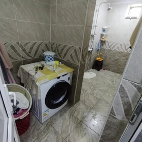 In Baku 360.0 m² house with 4.0 rooms is for sale - Image 5