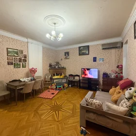 In Baku 80.0 m² apartment is for sale - Image 2