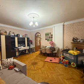In Baku 80.0 m² apartment is for sale - Image 3