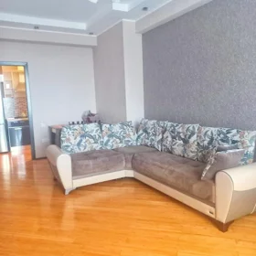 In Baku 81.0 m² apartment is for rent - Image 3