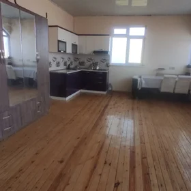 In Baku 200.0 m² house with 8.0 rooms is for sale - Image 5