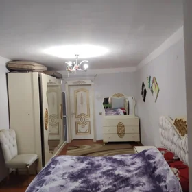 In Baku 75.0 m² apartment is for sale - Image 3