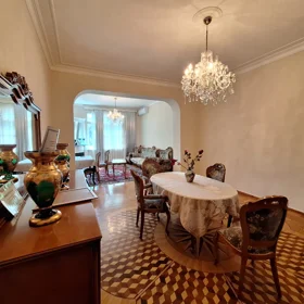 Baku-da 200.0 m2 mənzil kirayə verilir - Şəkil 2