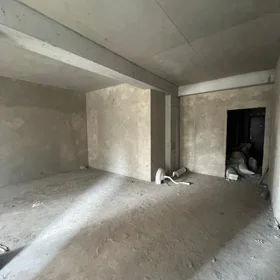 In Baku 191.0 m² apartment is for sale - Image 4