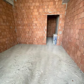 In Baku 133.0 m² apartment is for sale - Image 2