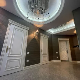 In Baku 204.0 m² apartment is for sale - Image 2