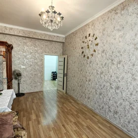 In Baku 90.0 m² apartment is for sale - Image 2