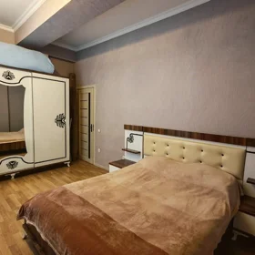 In Baku 90.0 m² apartment is for sale - Image 4