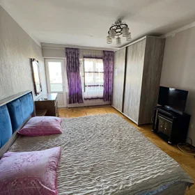 In Baku 70.0 m² apartment is for rent - Image 4