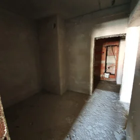 In Baku 70.0 m² apartment is for sale - Image 4