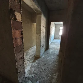 In Baku 70.0 m² apartment is for sale - Image 5