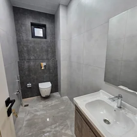 In Baku 710.0 m² commercial is for rent - Image 5