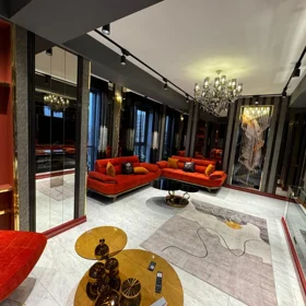 In Baku 180.0 m² apartment is for sale - Image 3