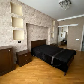 In Baku 140.0 m² apartment is for rent - Image 3