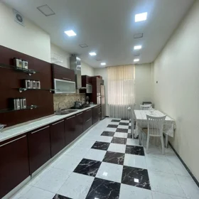 In Baku 160.0 m² apartment is for rent - Image 5