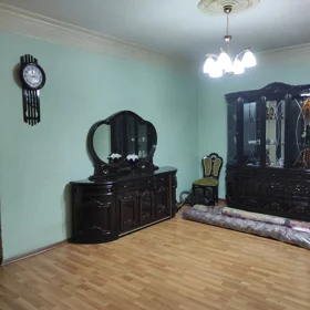 In Baku 10.0 m² house with 3.0 rooms is for sale - Image 2