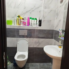 In Sumgayit 90.0 m² apartment is for sale - Image 2