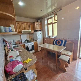 In Baku 120.0 m² apartment is for rent - Image 4