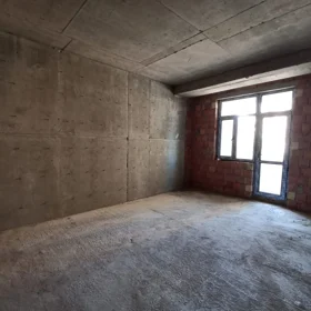 In Baku 105.0 m² apartment is for sale - Image 3