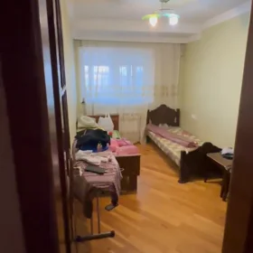 In Baku 120.0 m² apartment is for sale - Image 4