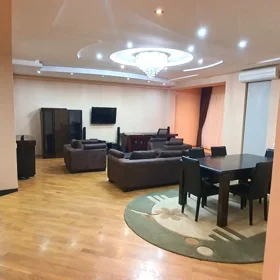 In Baku 210.0 m² apartment is for rent - Image 3