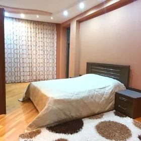In Baku 210.0 m² apartment is for rent - Image 5