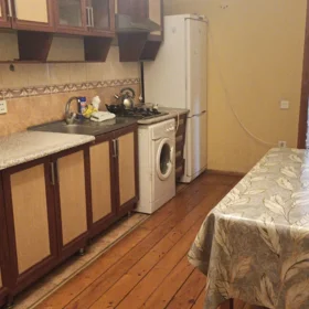 In Baku 85.0 m² apartment is for rent - Image 5