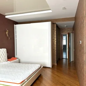 In Baku 185.0 m² apartment is for rent - Image 5