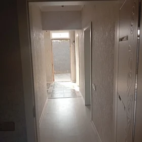 In Baku 80.0 m² house with 3.0 rooms is for sale - Image 2