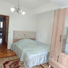 In Baku 65.0 m² apartment is for rent - Image 4
