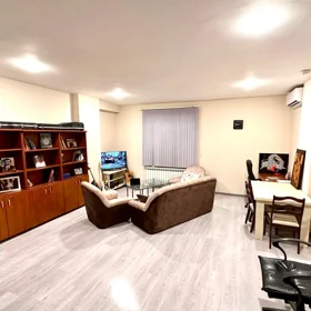In Baku 90.0 m² apartment is for rent - Image 2
