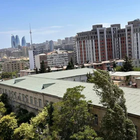 In Baku 90.0 m² apartment is for rent - Image 3