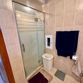In Baku 90.0 m² apartment is for rent - Image 4