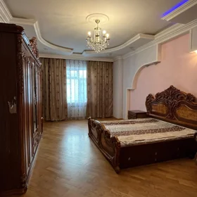 In Baku 107.0 m² apartment is for sale - Image 3