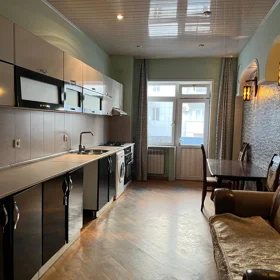 In Baku 107.0 m² apartment is for sale - Image 5