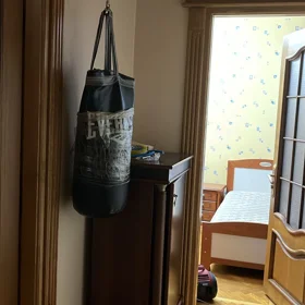 In Baku 90.0 m² apartment is for sale - Image 2