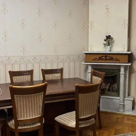 In Baku 90.0 m² apartment is for sale - Image 3