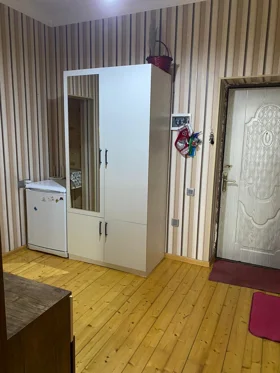 In Baku 80.0 m² apartment is for sale - Image 5