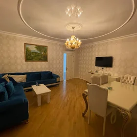 In Baku 140.0 m² apartment is for rent - Image 2