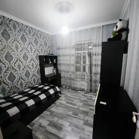 In Baku 90.0 m² house with 4.0 rooms is for sale - Image 5