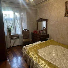 In Baku 68.0 m² apartment is for sale - Image 4