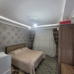 In Baku 200.0 m² house with 5.0 rooms is for sale - Image 2