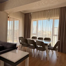 In Baku 180.0 m² apartment is for rent - Image 4
