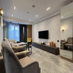In Baku 71.0 m² apartment is for rent - Image 2