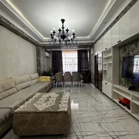 In Baku 110.0 m² apartment is for sale - Image 3