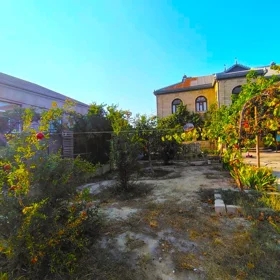 In Baku 260.0 m² house with 11.0 rooms is for sale - Изображение 2