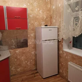 In Baku 60.0 m² apartment is for rent - Image 3
