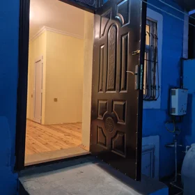 In Baku 70.0 m² house with 2.0 rooms is for sale - Image 3