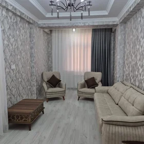 In Baku 90.0 m² apartment is for rent - Image 2